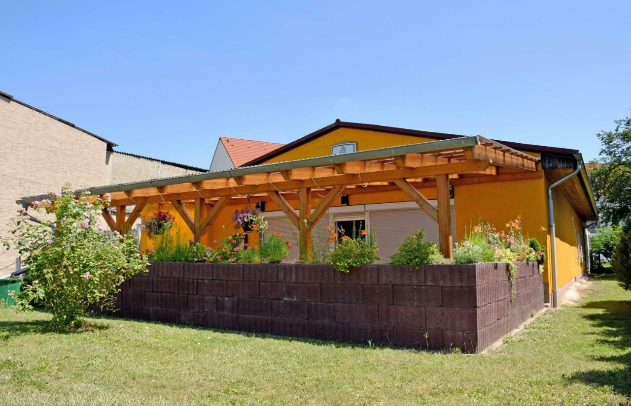 Ferienwohnung/ Ferienzimmer Asche Aschersleben Exterior foto